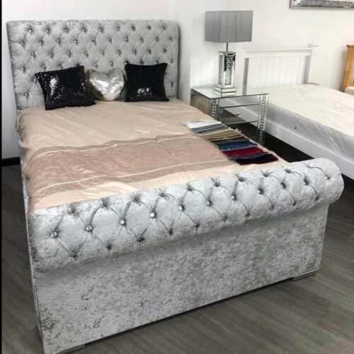 Sleigh bed